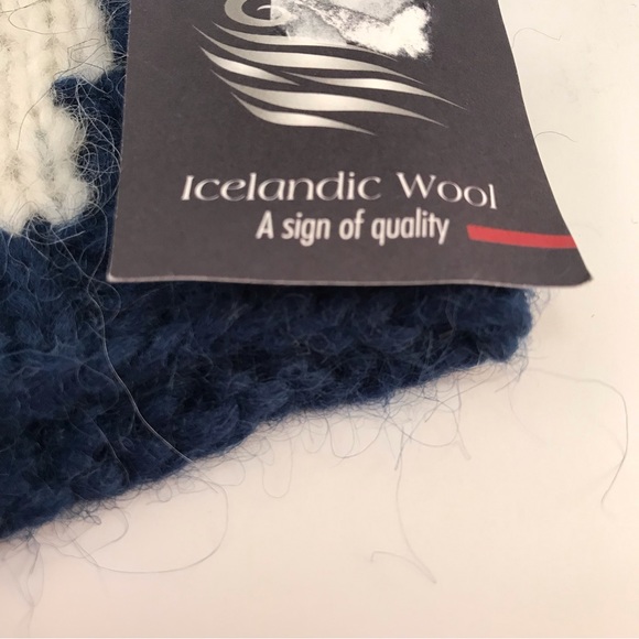 Icelandic Knit Wool Hat - Picture 4 of 10